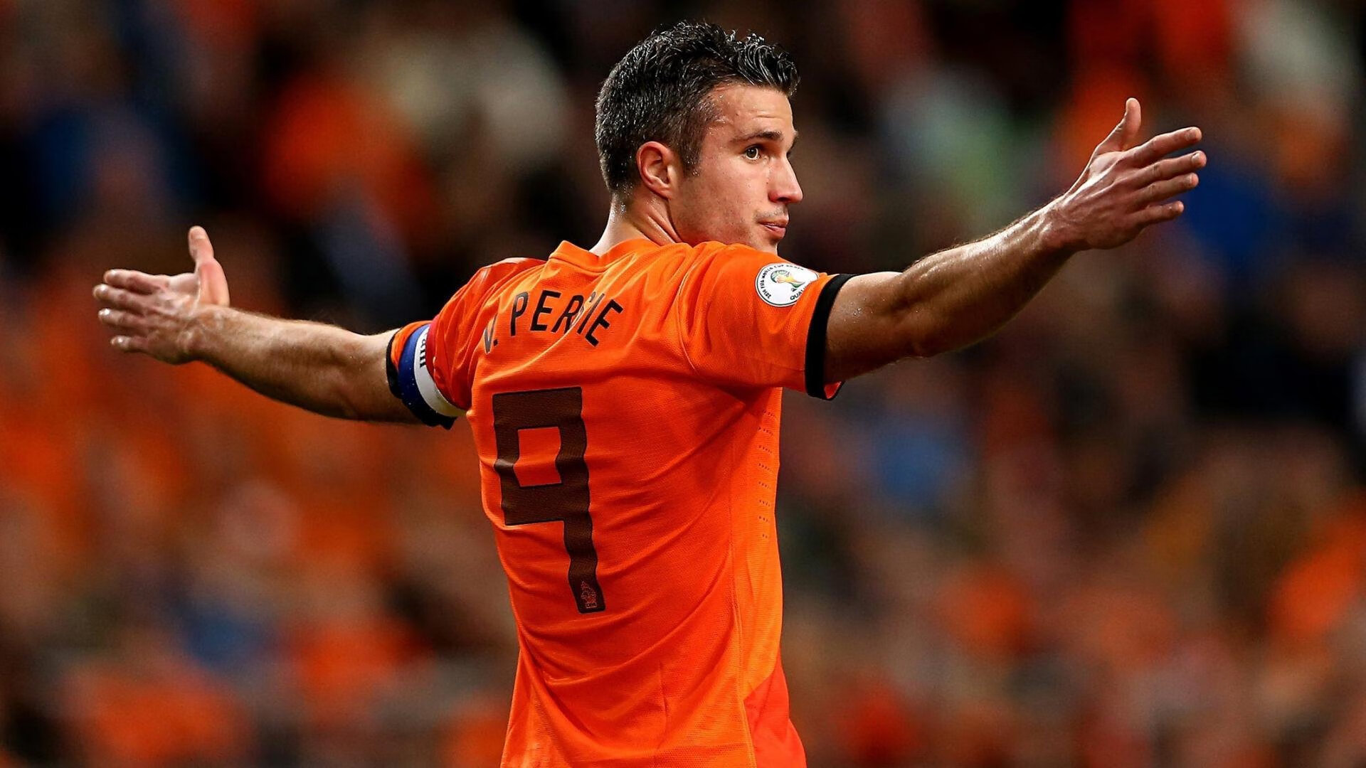 3球5助攻！19岁英格兰天才中场新星横空出世，3大欧洲豪门疯抢，英格兰最有潜力中场